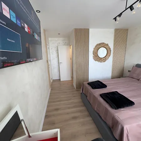 Διαμέρισμα Seaview Lazur