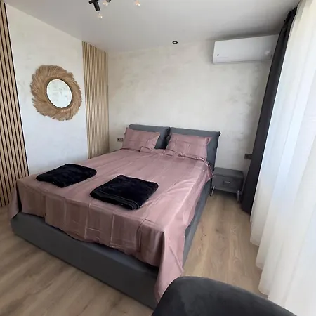 Διαμέρισμα Seaview Lazur *